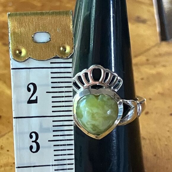 Natural Connemara Marble Sterling Silver Claddagh Ring Size 9 - Picture 7 of 9